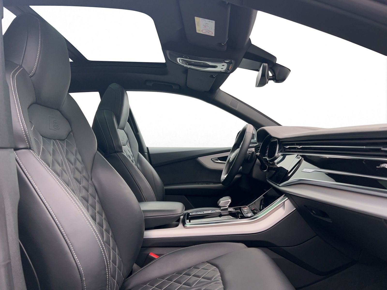 Audi SQ8 - Bild 4