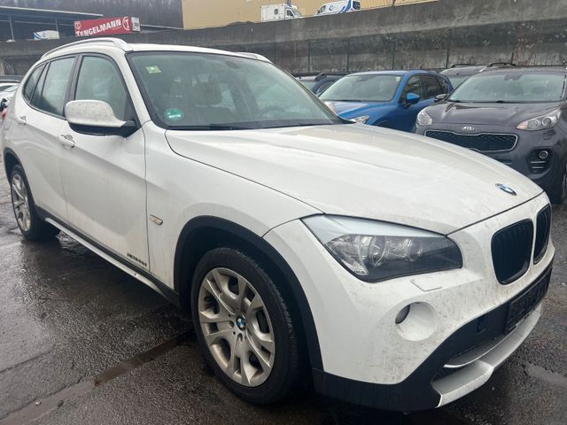 BMW X1 20 d xDrive Panno R-Kamera Motorproblem