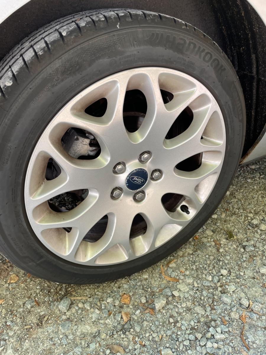 Ford Focus 2009 — photo 12