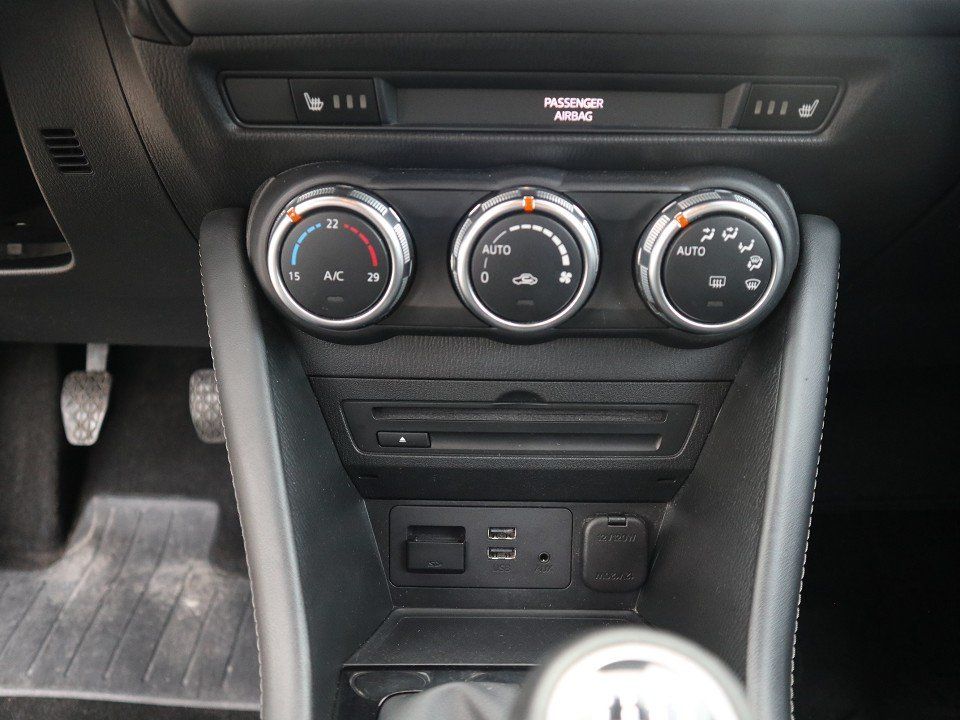 Fahrzeugabbildung Mazda CX-3 Sports-Line G-150 AWD NAVI LED HUD RFK SHZ