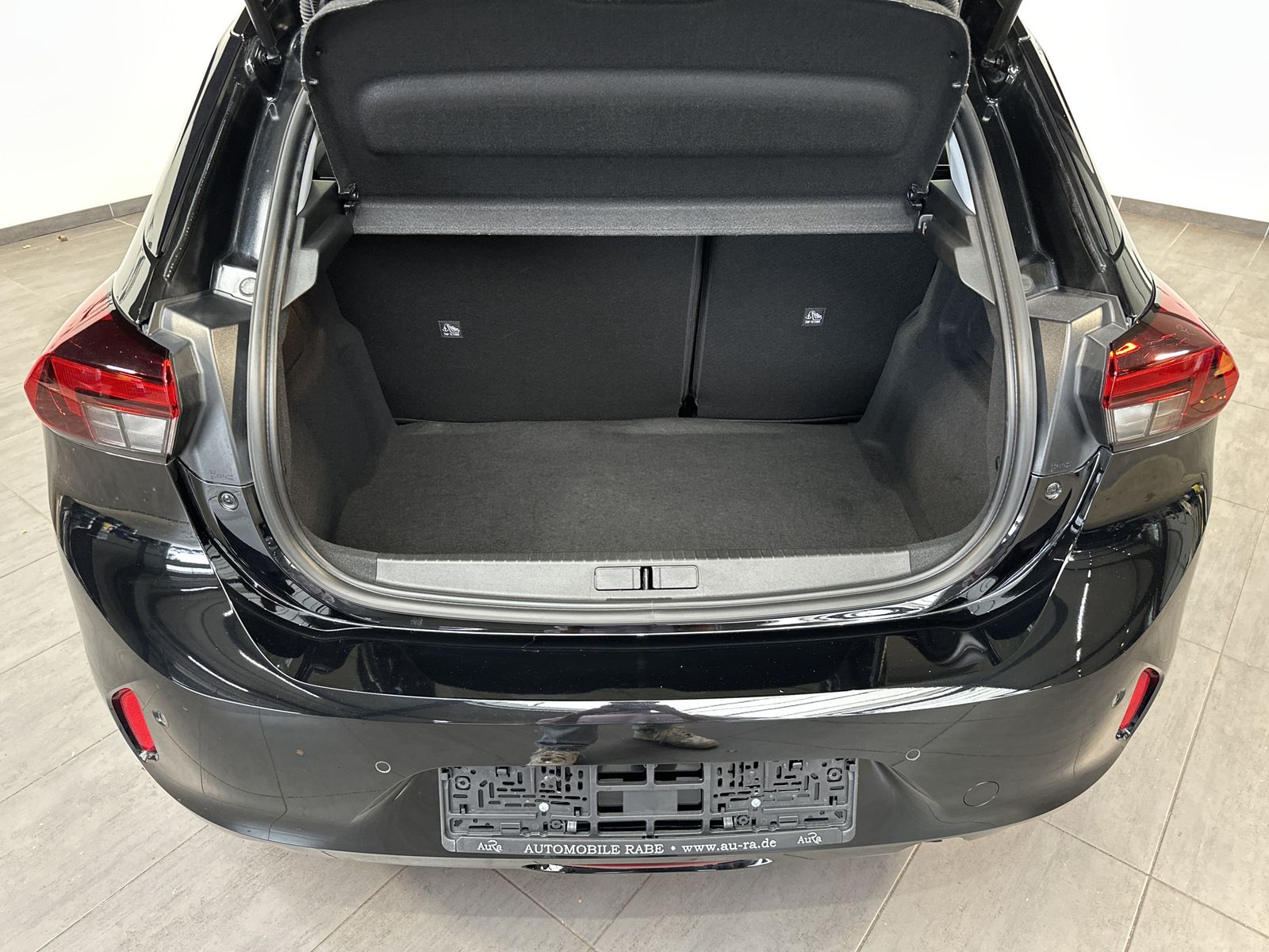 Fahrzeugabbildung Opel Corsa 1.2 5-Türer Elegance LED+DAB+SHZ+EPH+TEMP