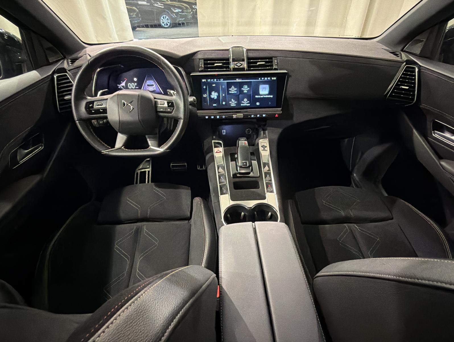 DS Automobiles DS7 Crossback Perfor. Autom. |PDC |360° |KEYLESS