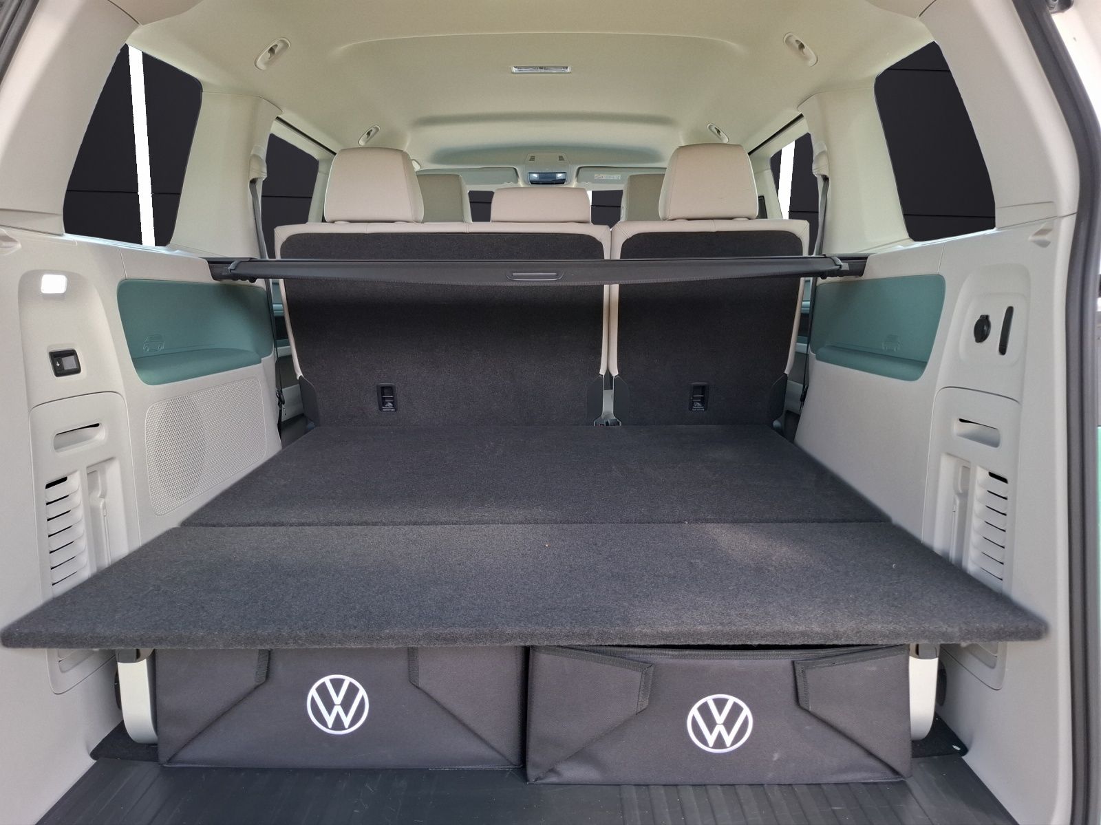 Fahrzeugabbildung Volkswagen ID.Buzz Pro Design LED MATRIX AHK ACC PARK ASS