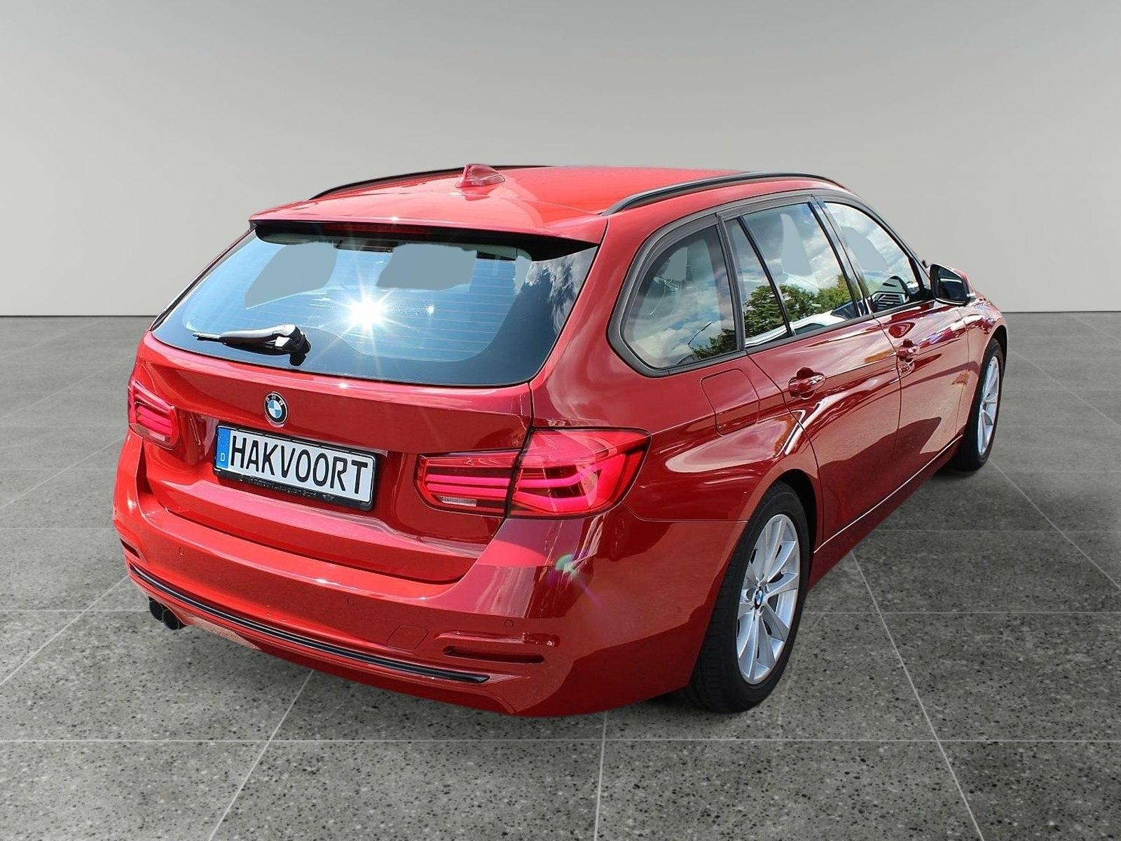 BMW 320d xDrive Touring Sport Line "AHK 17"LM Navi S
