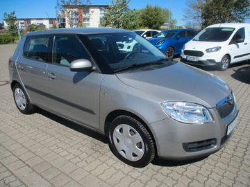 Skoda Fabia Ambiente Klimaanlage + PDC
