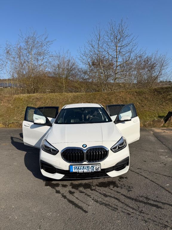 Image of BMW 118