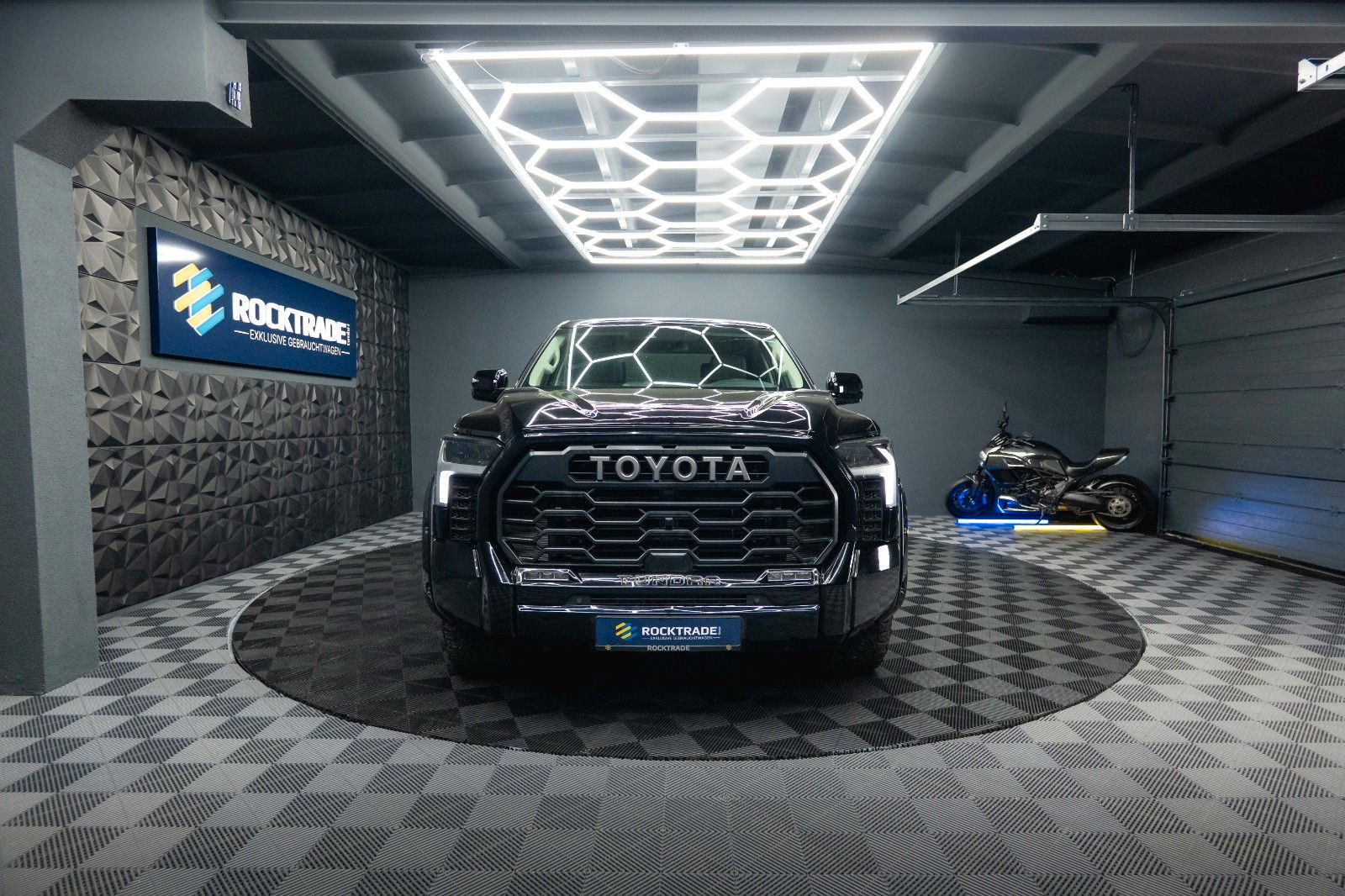 Fahrzeugabbildung Toyota Tundra 3.4L V6 4x4 TRD PRO Style *LED*ACC*19%*