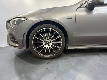 Mercedes CLA 250 Shooting Brake - 4
