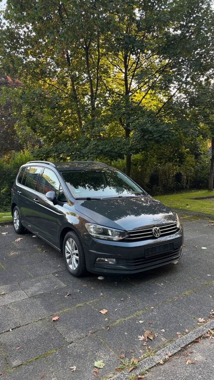 Image of Volkswagen Touran