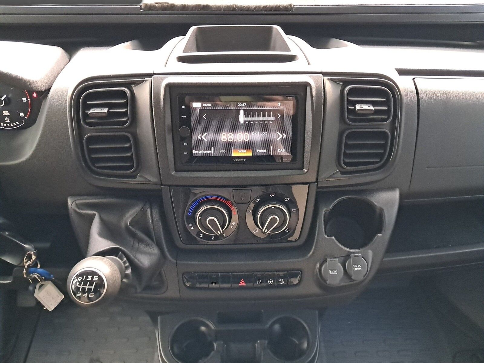 Fahrzeugabbildung Eura Mobil Activa One AO 690 HB Travel-Paket/Mark./Lithium.