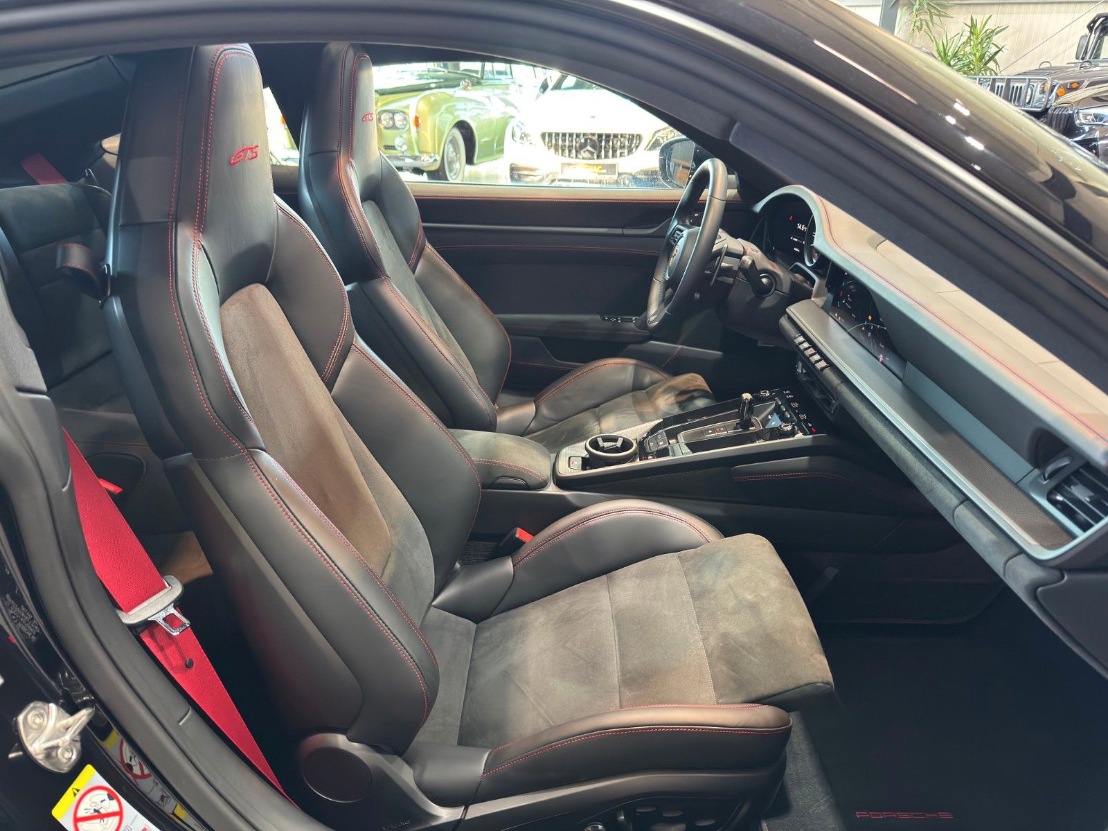 Porsche 911/Carrera/4/GTS/PANO/SHZ/LED/360*/ foto 19