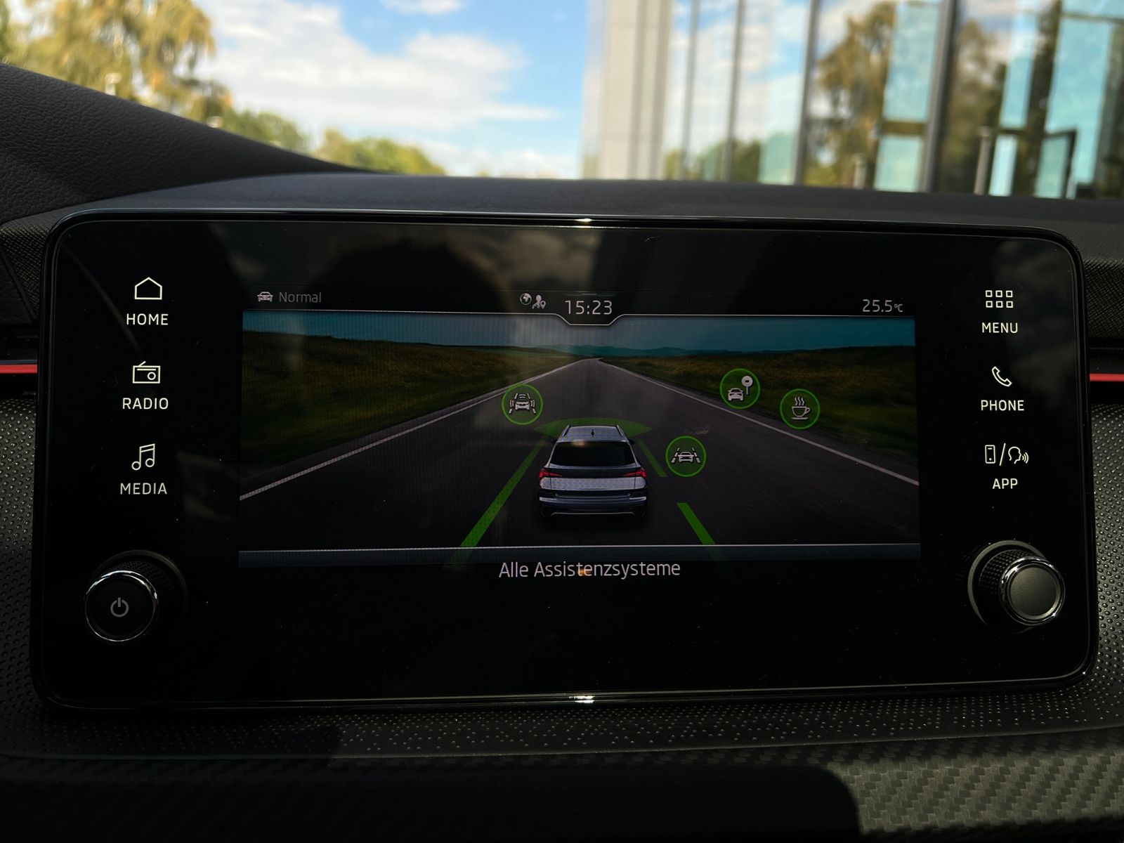 Fahrzeugabbildung SKODA Kamiq Monte Carlo 1.5 TSI DSG *AHK vorb., Matrix