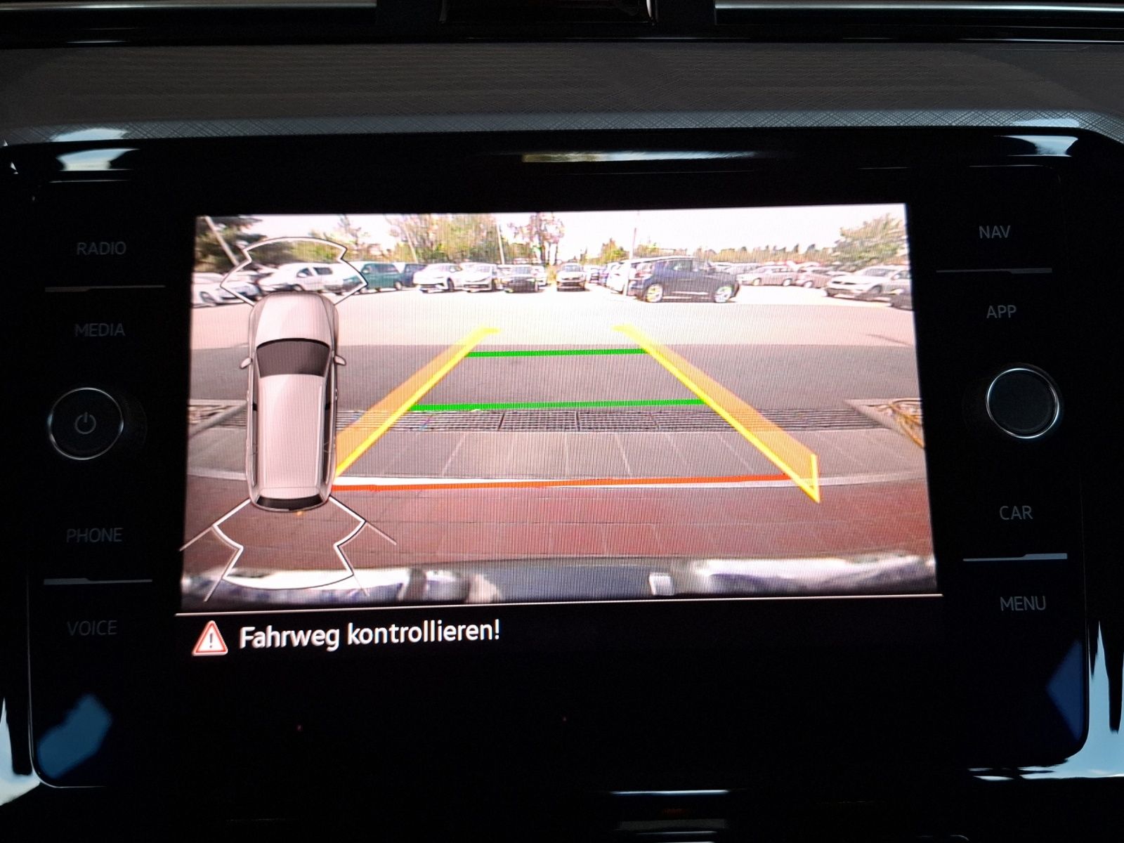 Fahrzeugabbildung Volkswagen Passat Variant TSI Business DSG Matrix Navi ACC