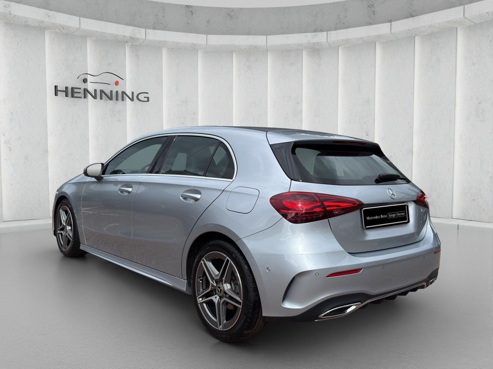 Mercedes-Benz A 180 AMG Multibeam Rückfahrkamera Widesc 7G 18" imagem 3