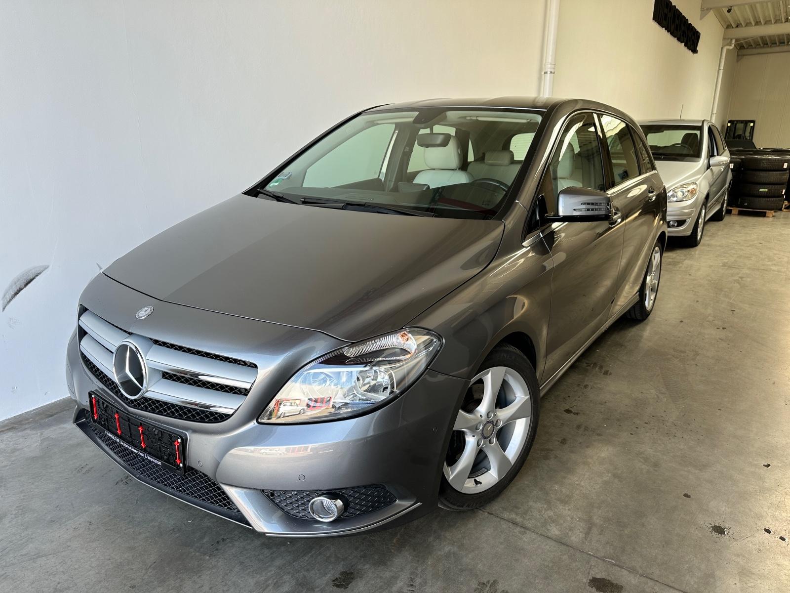 Mercedes-Benz B 180 SPORTPAKET NAVI PTS WARTUNG NEU 8-fach ber