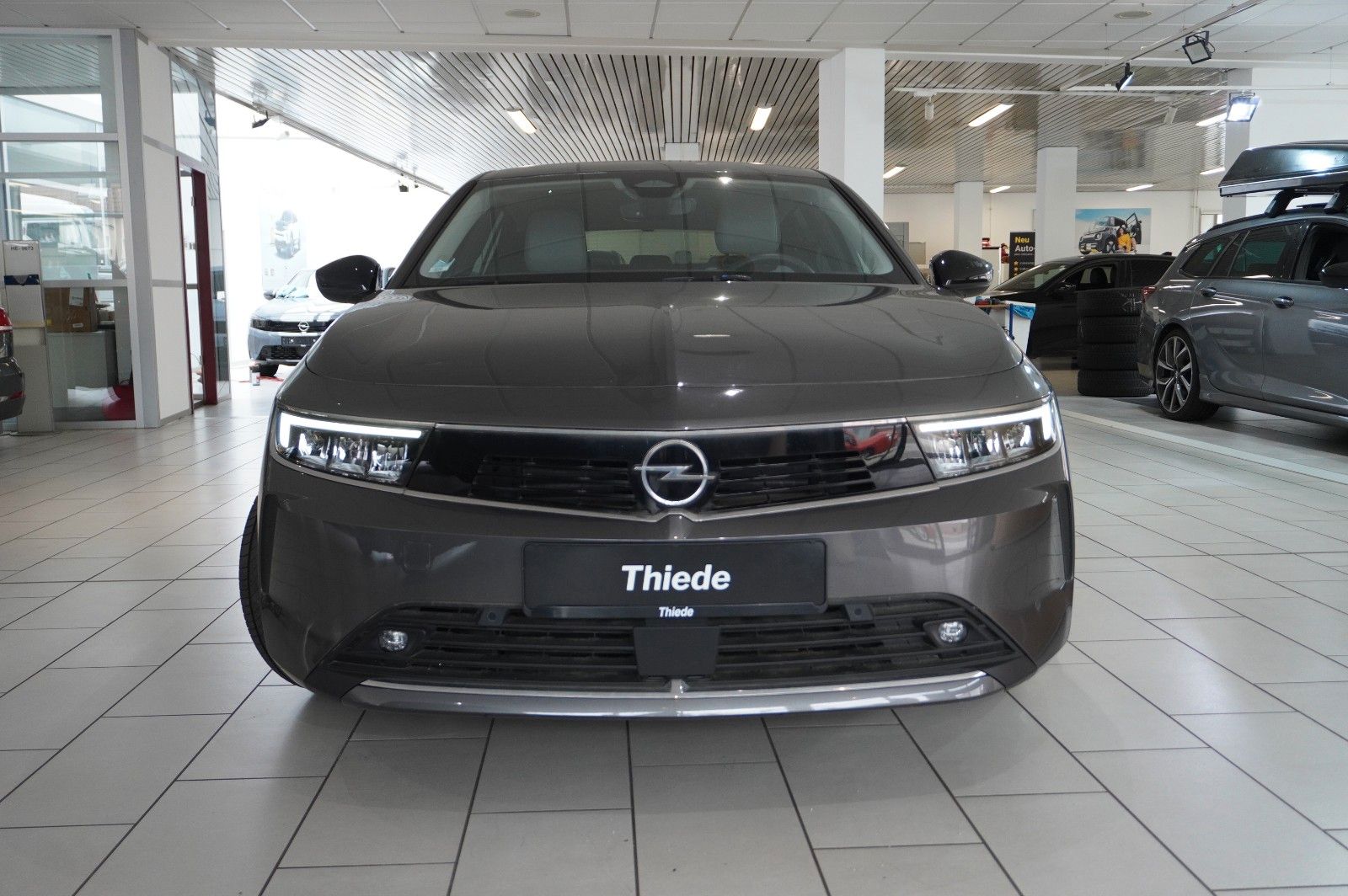 Fahrzeugabbildung Opel Astra L Lim. 1.2T ELEGANCE NAVI/LED/KAMERA/SPORT