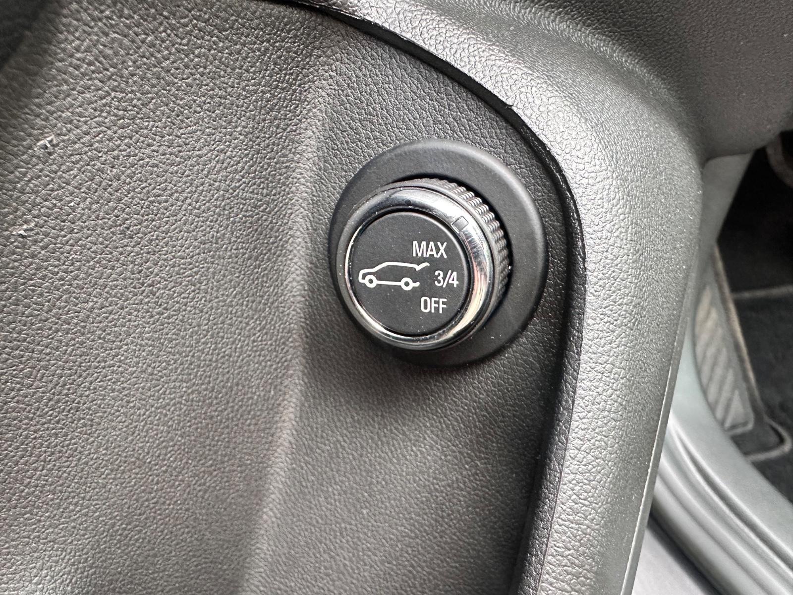 Opel Insignia B ST Navi Massage HuD Kamera ACC AHK
