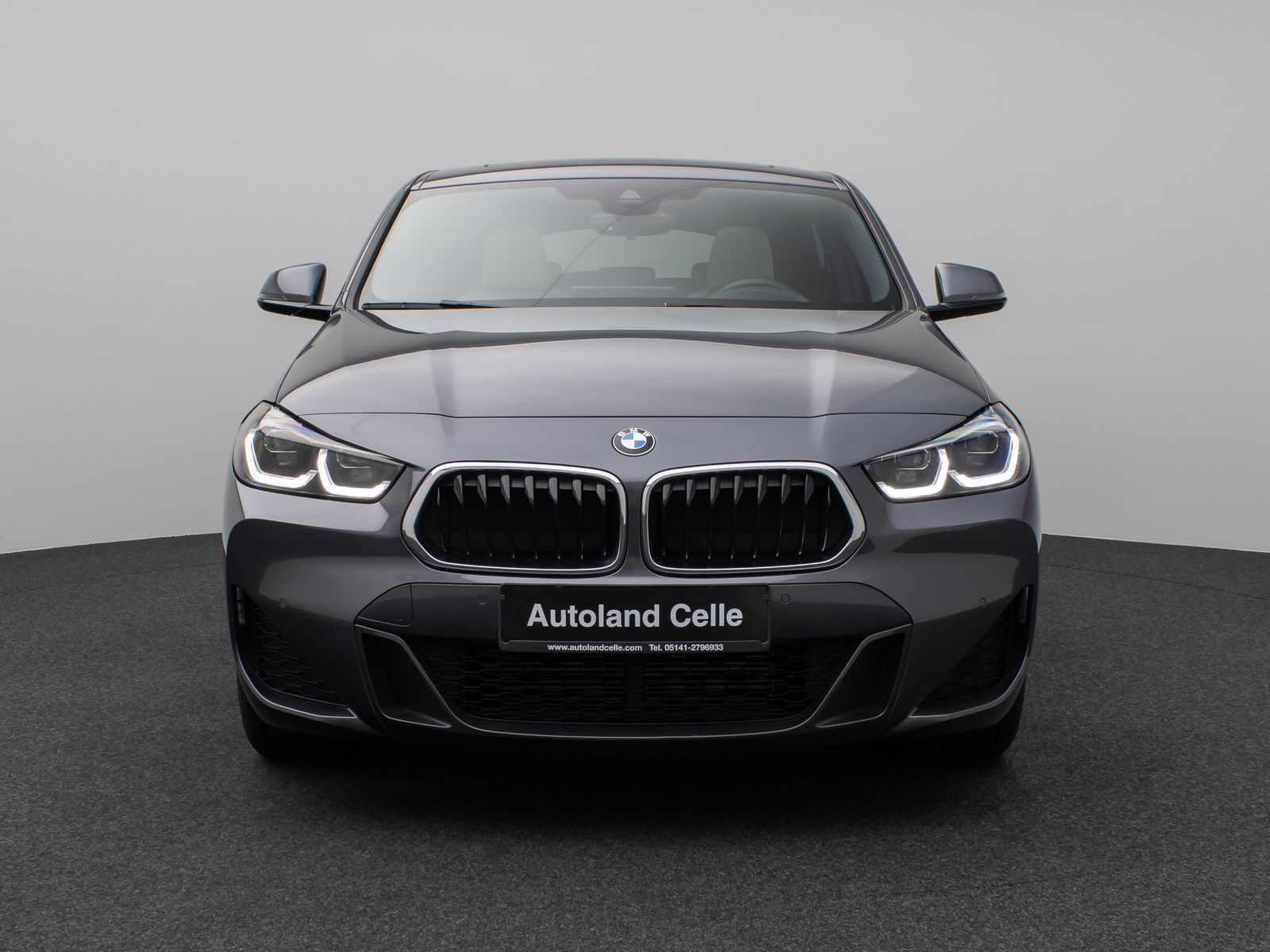 Fahrzeugabbildung BMW X2 xD20d M Sport Panorama Kamera HUD DAB Komfort