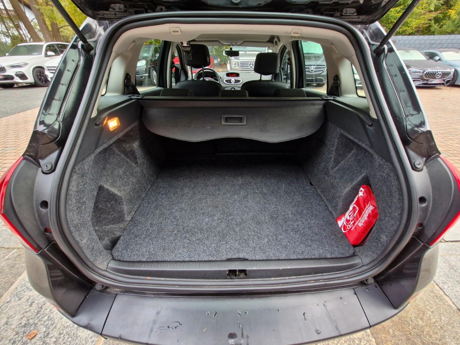Renault Clio 2011 — photo 14