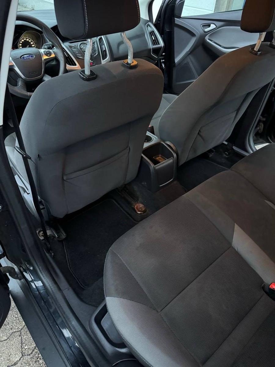 Ford Focus 2014 — photo 7