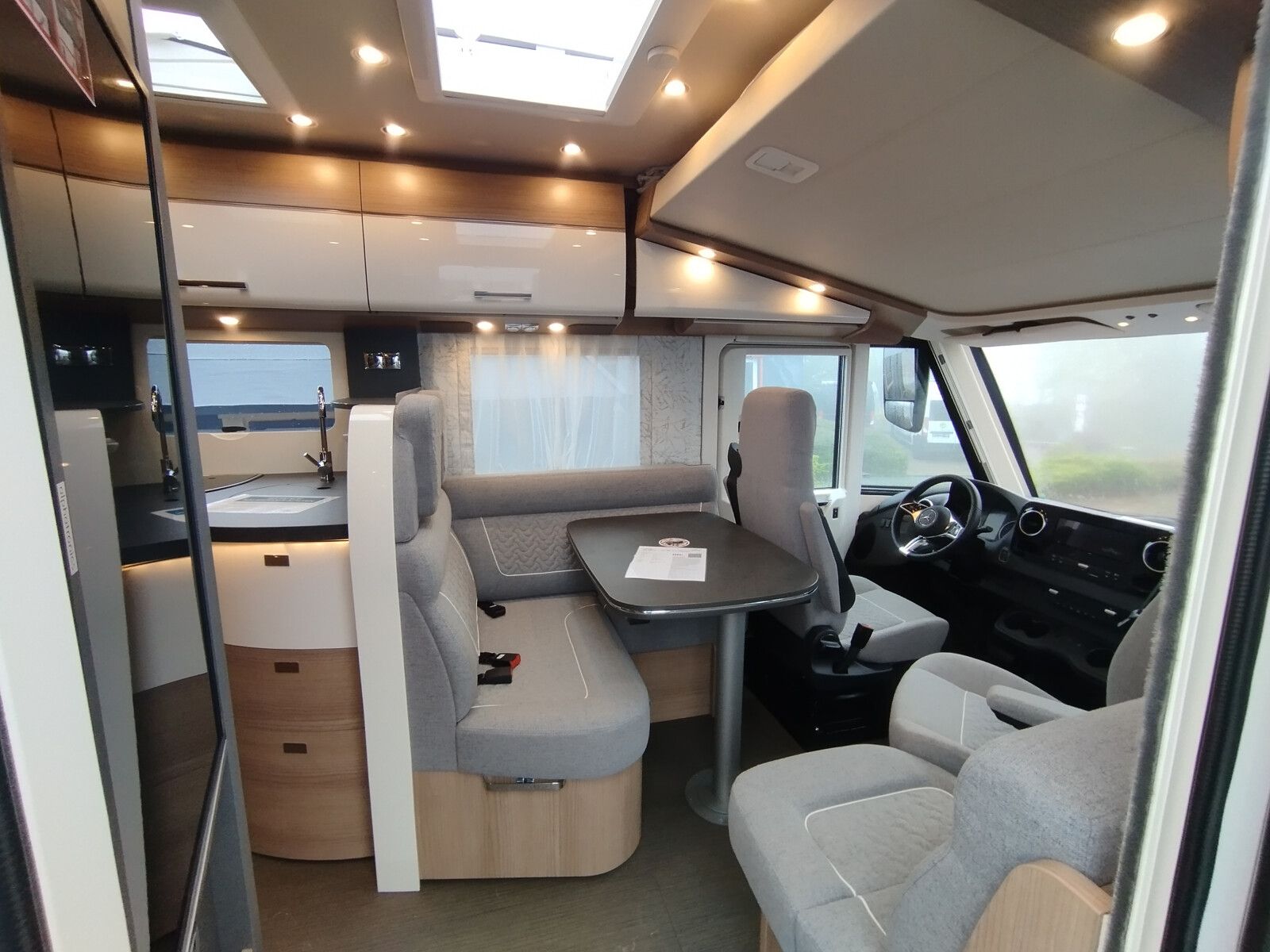 Fahrzeugabbildung Carthago C2-tourer I 147 RB LE L comfort Mercedes,TV,Navi