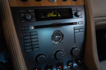 2004 Aston Martin DB9 缩略图 50
