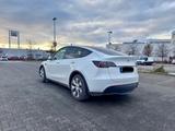 Tesla Model Y Long Range AWD | Garantie | Autopilot - Tesla Gebrauchtwagen von 2024