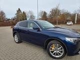 Alfa Romeo Stelvio 2.0 Turbo 16V 147kW Lusso AT8-Q4 Lusso - Alfa Romeo Gebrauchtwagen in München
