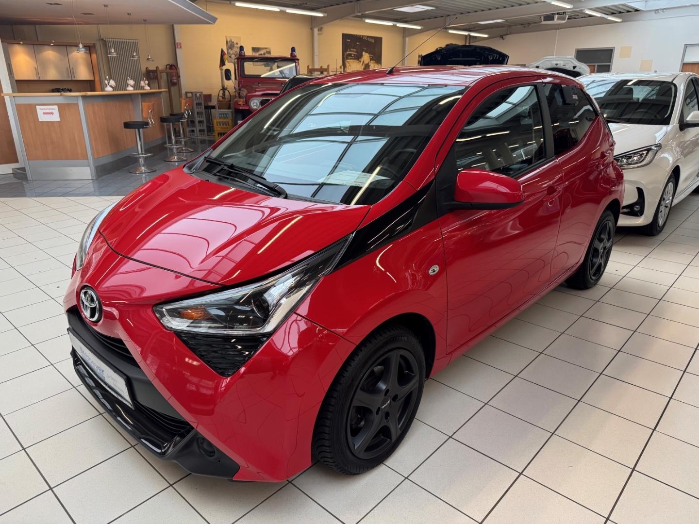 Toyota Aygo Sitzheizung Klimaautomatik Rückfahrkamera A