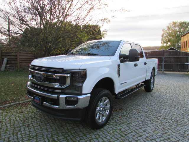 Ford F250  SD Power Diesel  Crew Cab LED Platinum Sty