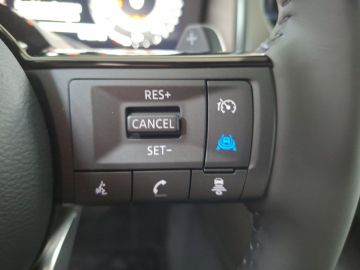Nissan Qashqai Tekna 1.3 DIG-T °LED°Navi°RFK°PGD°AAC°