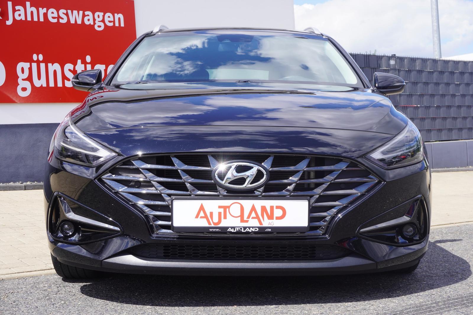 Hyundai i30 Kombi 1.0 T-GDI LED Navi Kamera PDC Tempomat