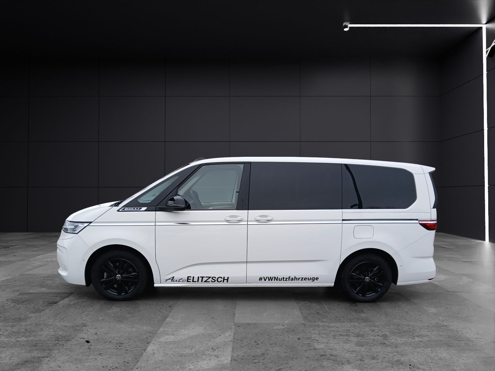 Fahrzeugabbildung Volkswagen T7 Multivan TSI LR Style ACC AHK LED RFK PARK AS