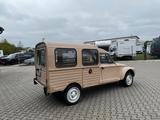 Citroën 2 CV Akadiane Oldimer - Citroën 2 CV mit Benzin-Antrieb
