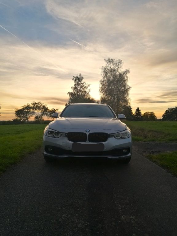 Image of BMW 320