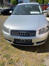 Audi A3 2.0 FSI Attraction - Audi A3 aus 2003: 2.0