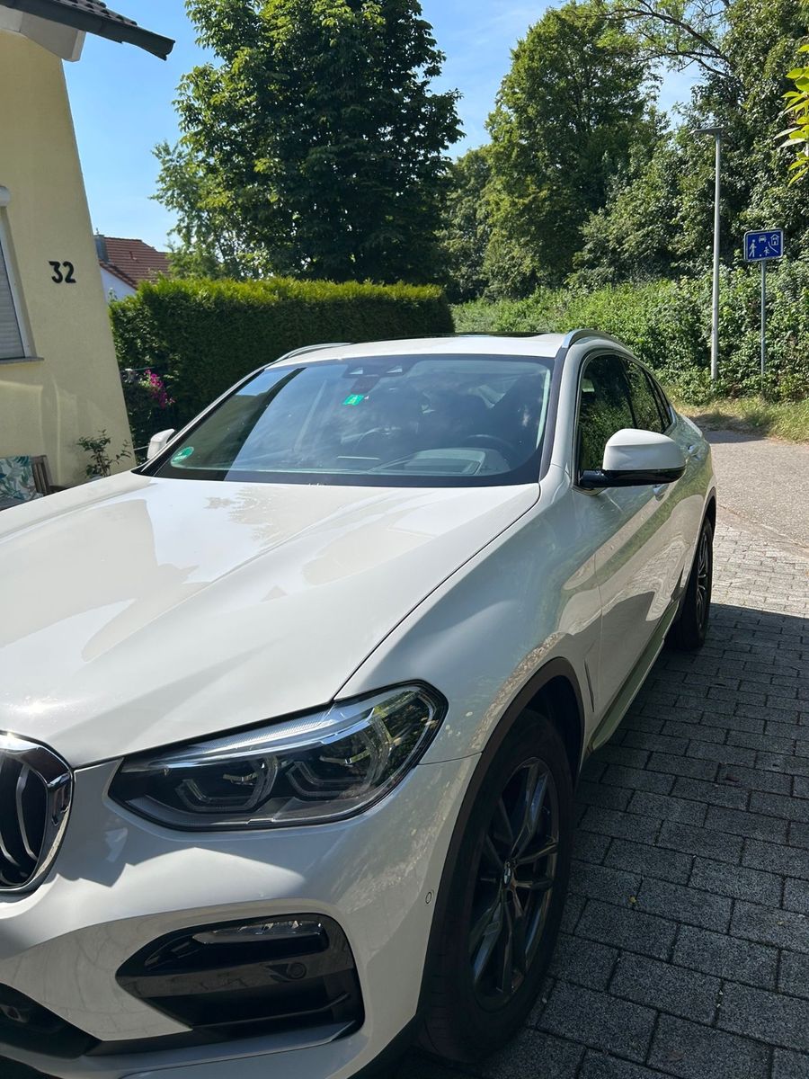 BMW X4 xDrive20i AT xLine xLine