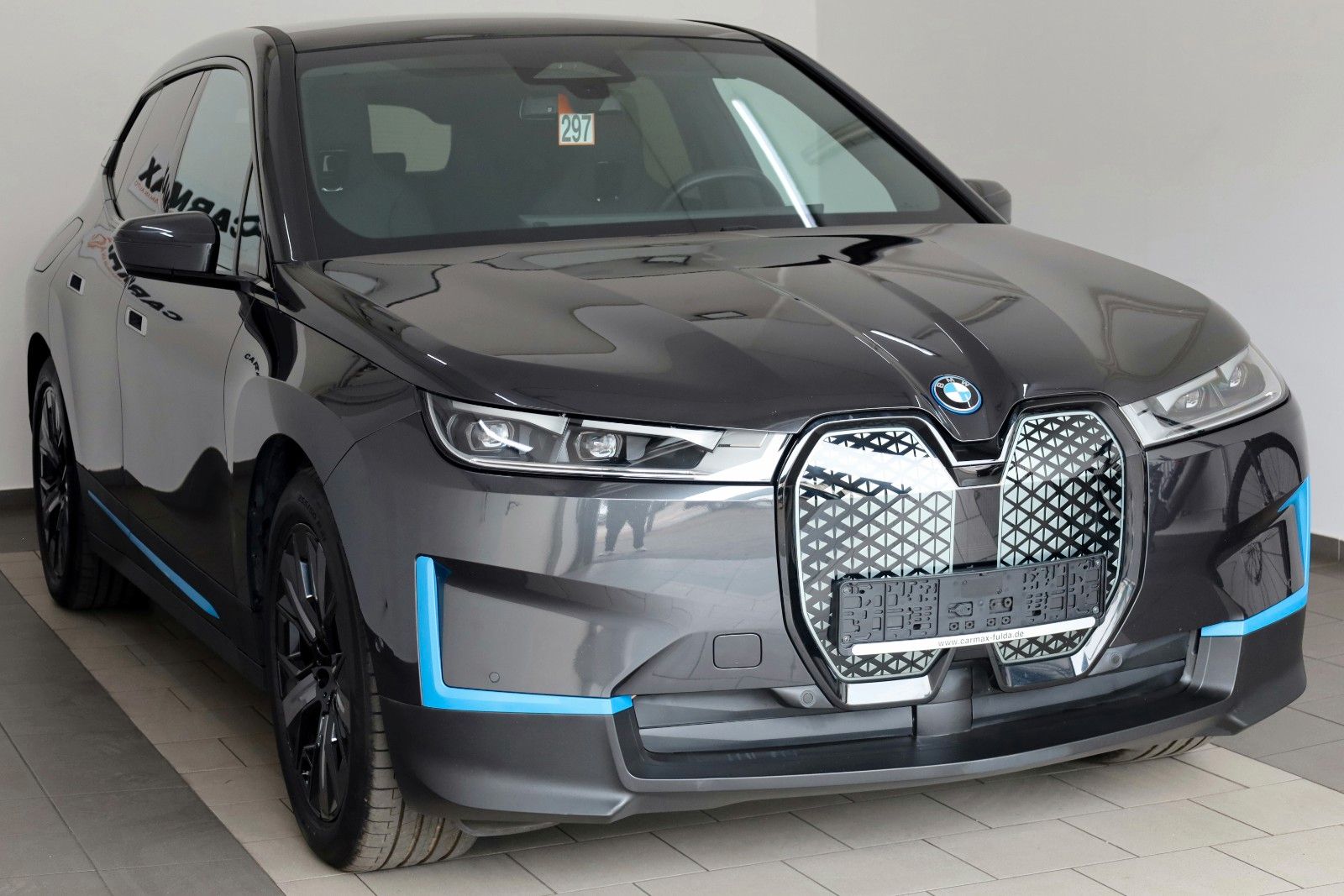 Fahrzeugabbildung BMW iX 50 xDrive Panorama Sky Lounge,HUD,Curved,AHK