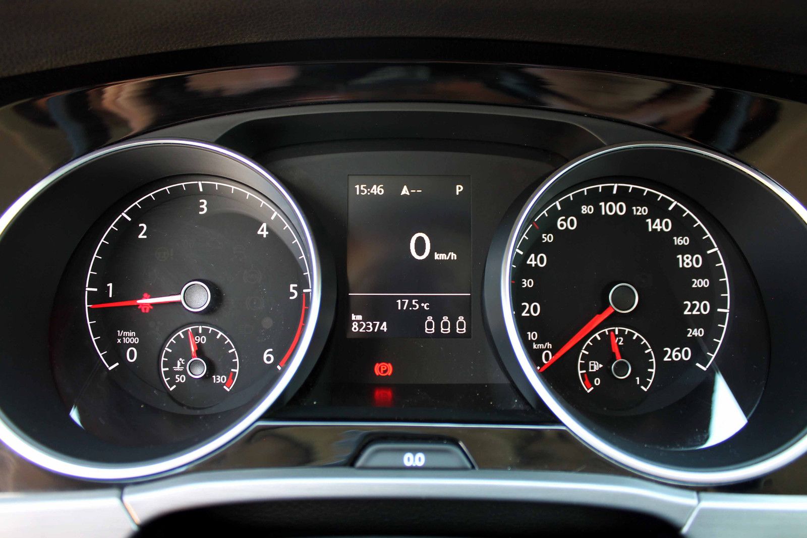 Fahrzeugabbildung Volkswagen Touran Comfortline 2.0 TDI DSG ACC PDC KAM LED