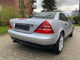 Mercedes-Benz SLK 200  42.000 - Mercedes-Benz SLK 200