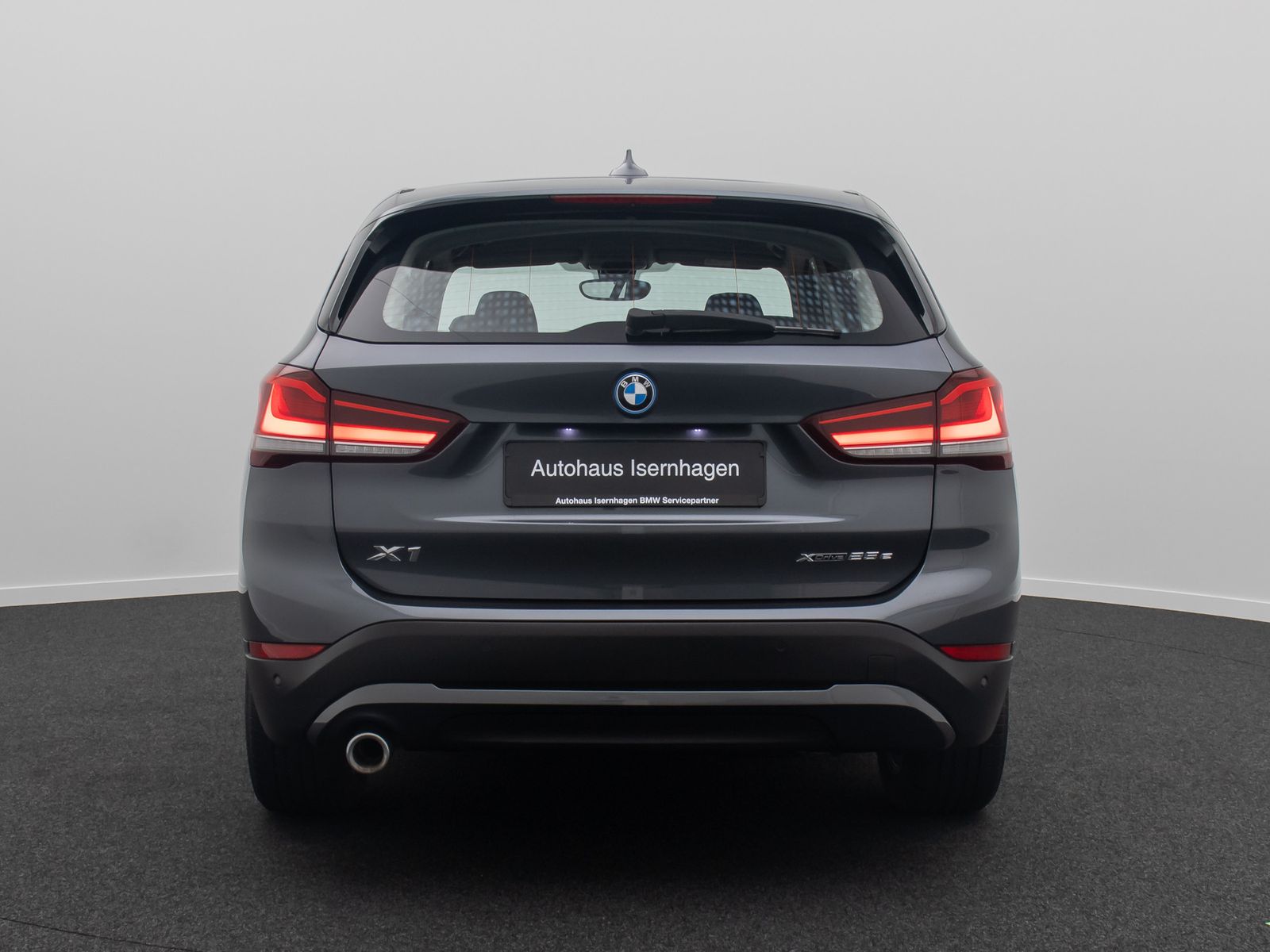 Fahrzeugabbildung BMW X1 xD25e ParkAssist DAB GeschwindigReg Navi LED