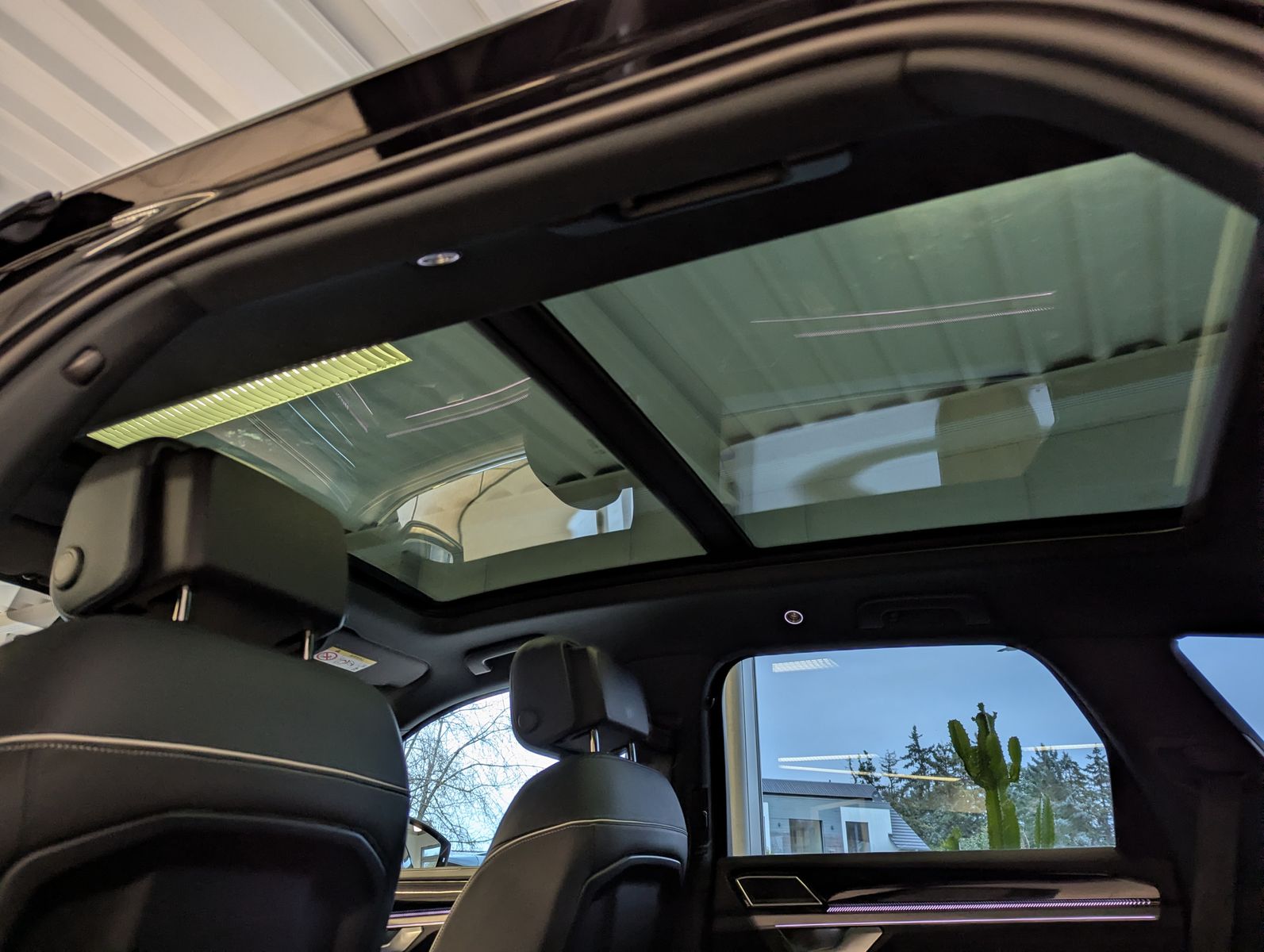 VW Touareg 3.0TDI 4M R-Line VOLL Black 22" UPE 114T - Image 14