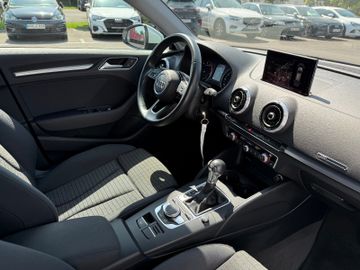 Audi A3 Sportback 35 TFSI sport+BiXenon+Shz+Navi