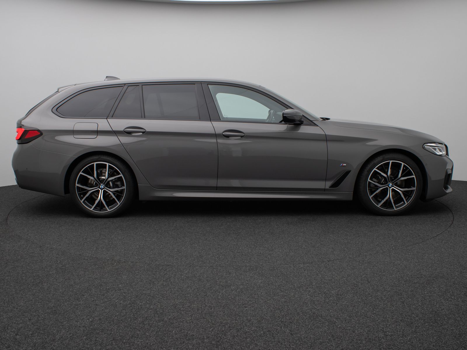 Fahrzeugabbildung BMW 520d M Sport DAB H/K PDC Stop&Go Fernlichtassist