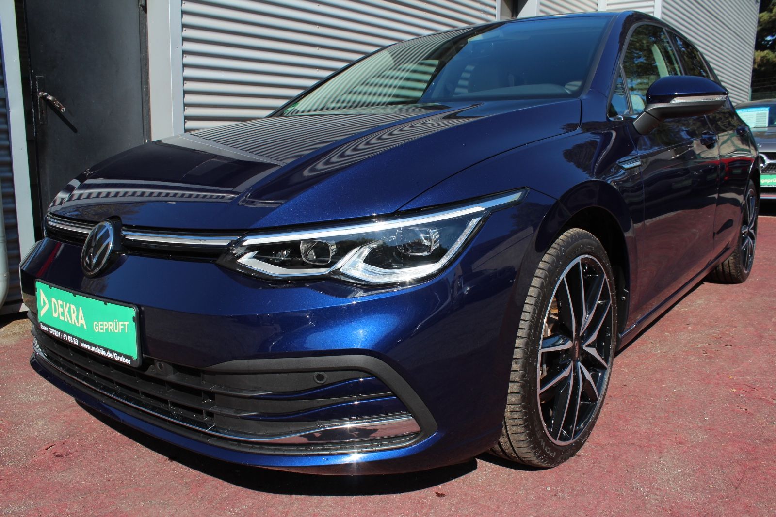 Volkswagen GOLF VIII 2.0 STYLE AUTOMATIK KLIMA NAVI LED PDC
