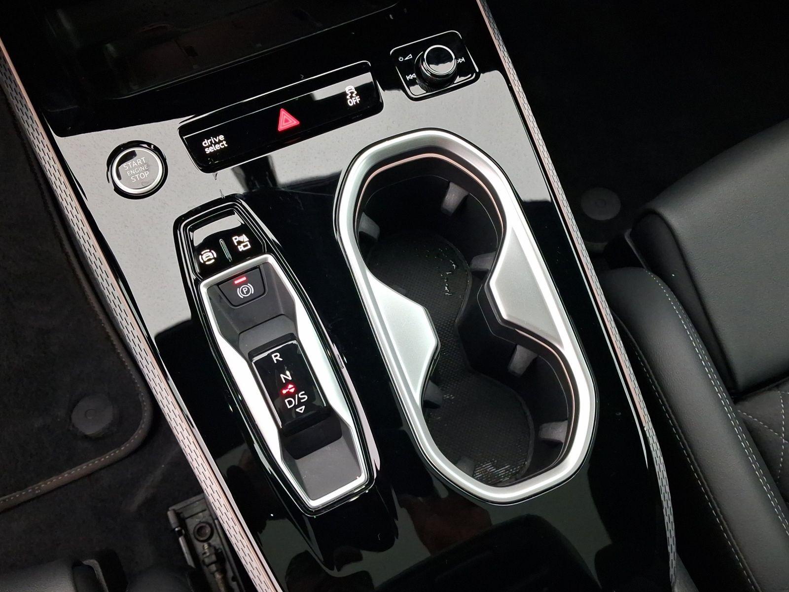Audi A6 Avant TFSI Q 2x S LINE PANO LM20 HuD B&O