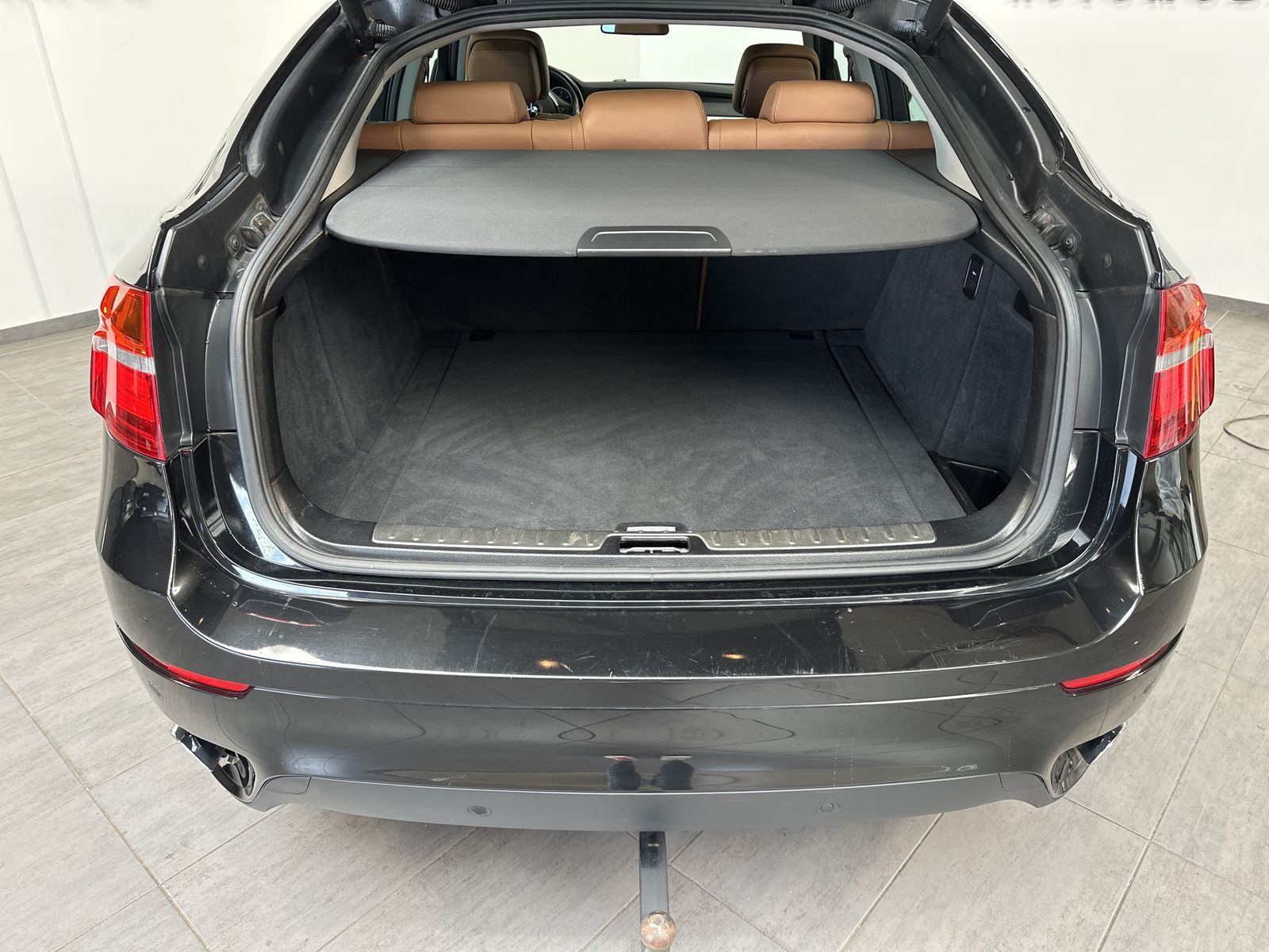 Fahrzeugabbildung BMW X6 xDrive30d NAV+XEN+AHK+19ZOLL+MEMORY+3HD+SHZ