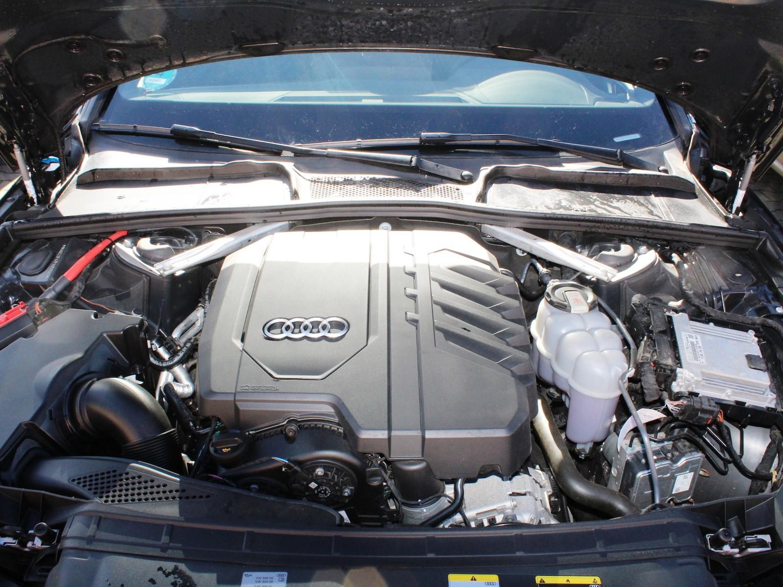 Audi A4 40 TFSI quattro S Line Panorama Kamera B&O WR