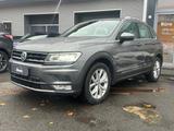 Volkswagen Tiguan Highline 4Motion*DIGITAL*PANO*SPUR*ACC* - Volkswagen: Sp