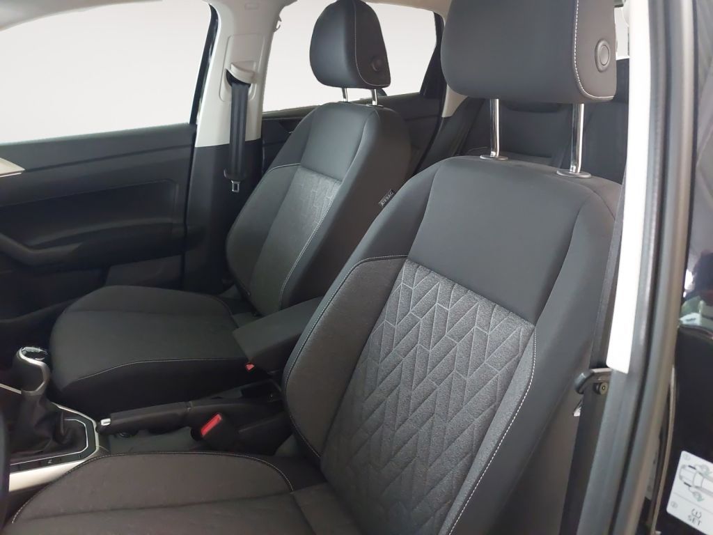 Fahrzeugabbildung Volkswagen Polo 1.0 TSI Move LED Navi SHZ